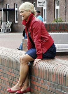 Ina Müller feet photo thumbnail