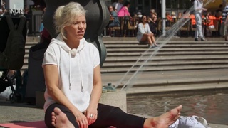 Ina Müller feet photo thumbnail