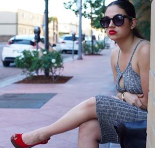 Inanna Sarkis feet photo thumbnail