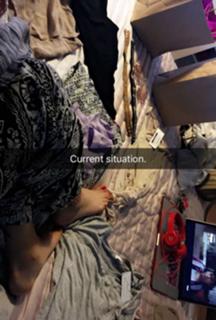 Inanna Sarkis feet photo thumbnail