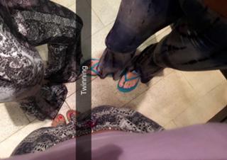 Inanna Sarkis feet photo thumbnail