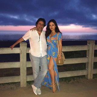 Inanna Sarkis feet photo thumbnail