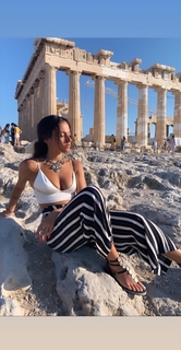 Inanna Sarkis feet photo thumbnail