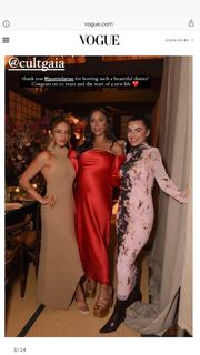 Inanna Sarkis feet photo thumbnail