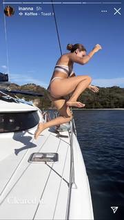 Inanna Sarkis feet photo thumbnail