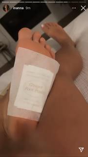 Inanna Sarkis feet photo thumbnail