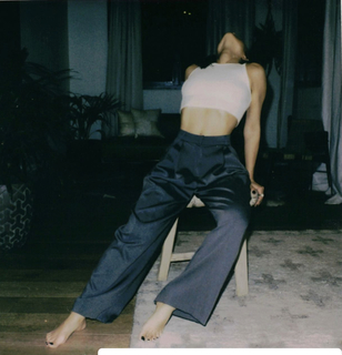 Inanna Sarkis feet photo thumbnail