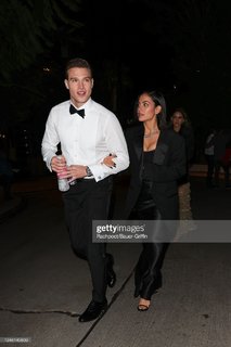 Inanna Sarkis feet photo thumbnail