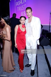 Inanna Sarkis feet photo thumbnail