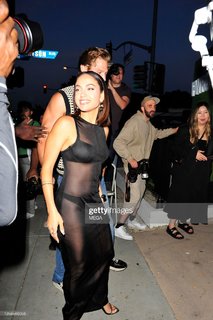 Inanna Sarkis feet photo thumbnail