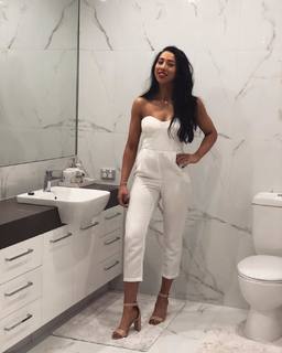 Indi Hartwell feet photo 4