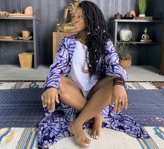 India Arie feet photo 17