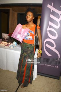 India Arie feet photo 7