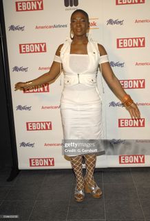 India Arie feet photo 3