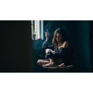 India Eisley feet photo thumbnail
