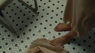 India Eisley feet photo thumbnail