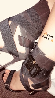India Love Westbrooks feet photo thumbnail