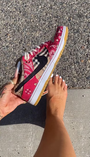 India Love Westbrooks feet photo thumbnail