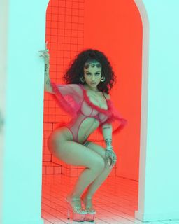 India Love Westbrooks feet photo 4