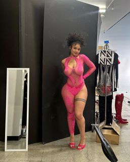 India Love Westbrooks feet photo 14