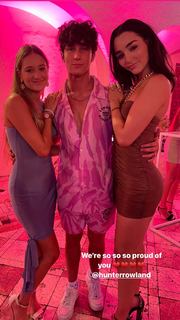 Indiana Massara feet photo thumbnail