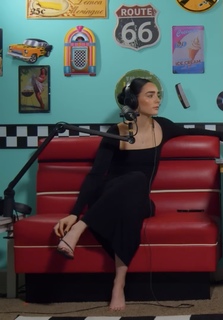 Indiana Massara feet photo thumbnail