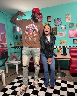 Indiana Massara feet photo thumbnail