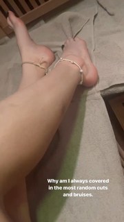 Indiana Massara feet photo thumbnail