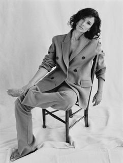 Indira Varma feet photo thumbnail