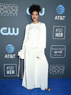 Indya Moore feet photo 8