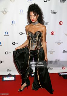 Indya Moore feet photo 15