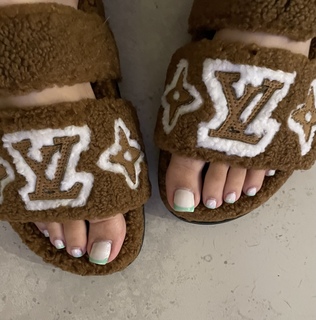 Indyamarie Jean Pelton feet photo 8