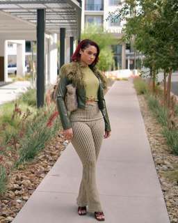 Indyamarie Jean Pelton feet photo 5