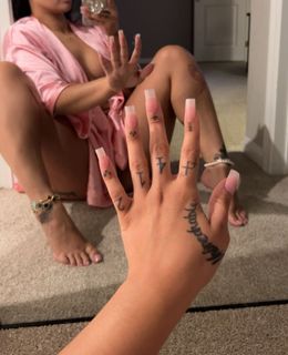Indyamarie Jean Pelton feet photo 5