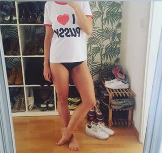 Ines Anioli feet photo thumbnail