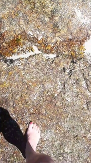 Ines Anioli feet photo thumbnail