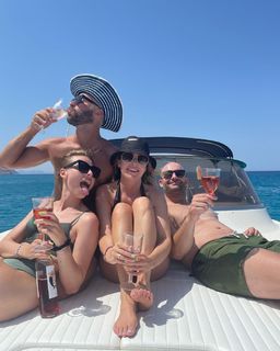 Ines Anioli feet photo thumbnail