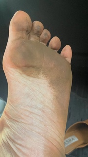 Ines Anioli feet photo thumbnail