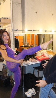 Ines Anioli feet photo thumbnail