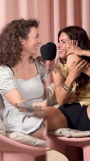 Ines Anioli feet photo thumbnail