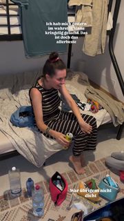 Ines Anioli feet photo thumbnail