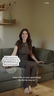 Ines Anioli feet photo thumbnail