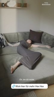 Ines Anioli feet photo thumbnail