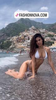 Ines Trocchia feet photo 6
