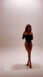 Ines Trocchia feet photo 12