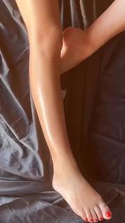 Ines Trocchia feet photo 8