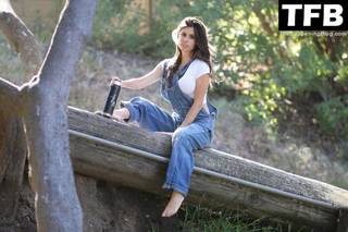 Ines Trocchia feet photo 6