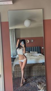 Ines Trocchia feet photo 20