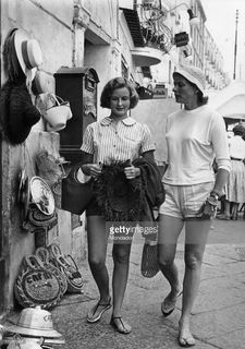 Ingrid Bergman feet photo 14