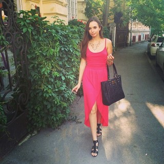 Ingrid Bisu feet photo 8